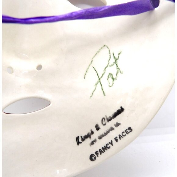 Rings & Clowns Ceramic Full Face Mardi Gras Masks set of Two preowned - Picture 6 of 8